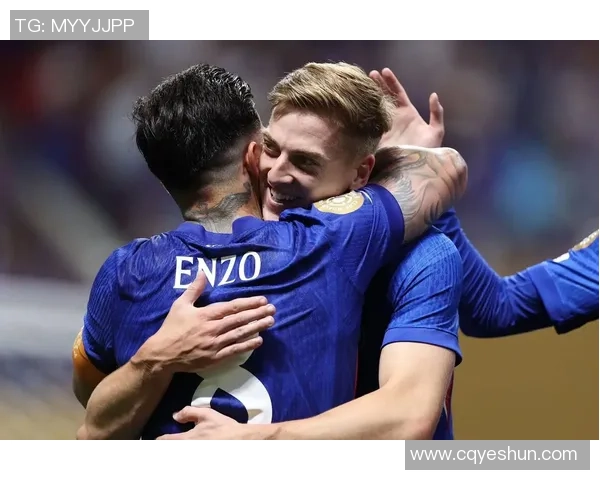 头球王者荣耀：盘点足球历史上最具空中优势的顶级球员