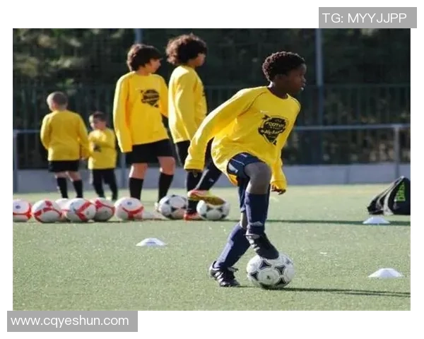 耐克足球球星精彩瞬间集锦突破极限展现无限潜力与激情